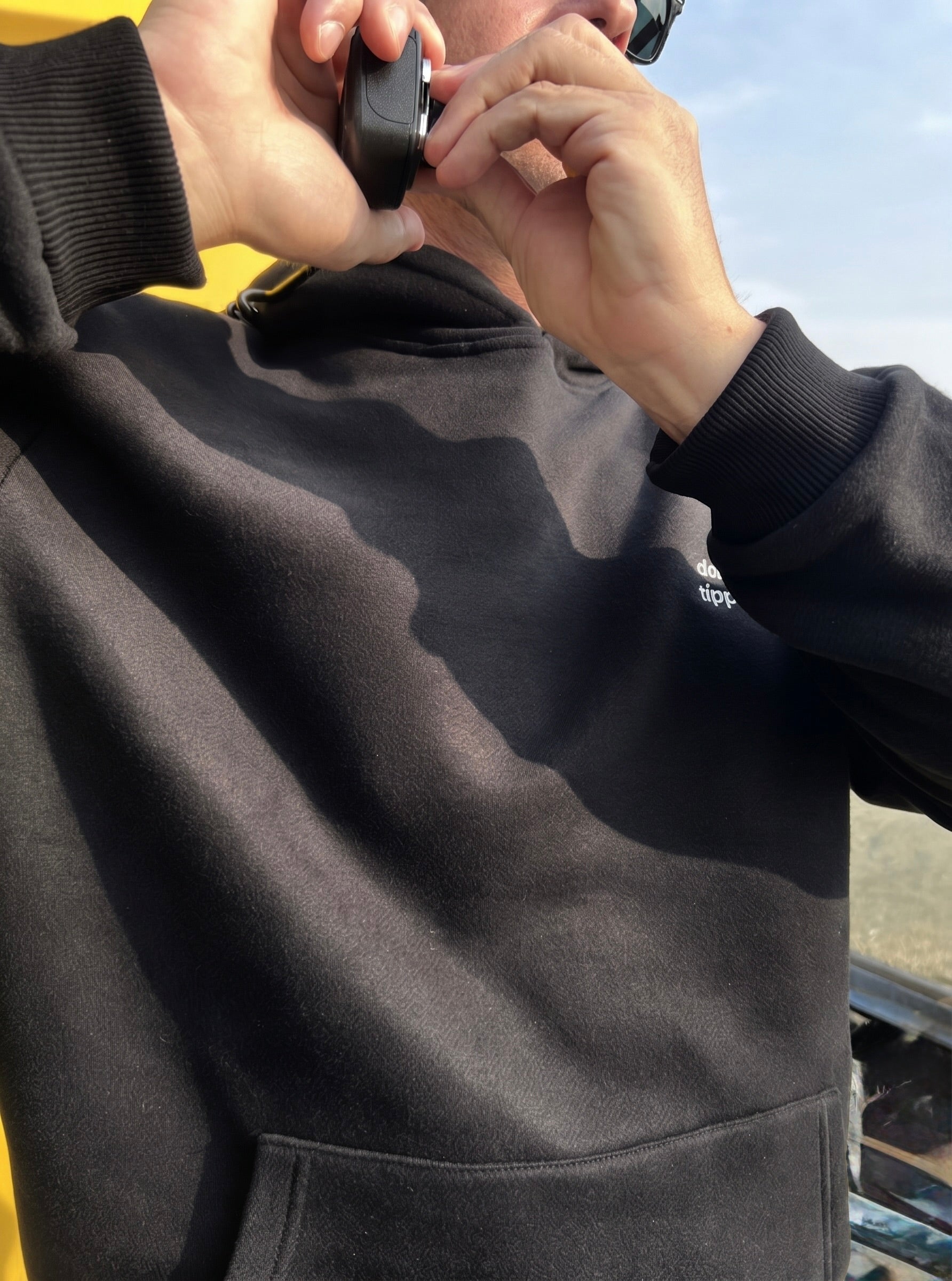 signature hoodie black