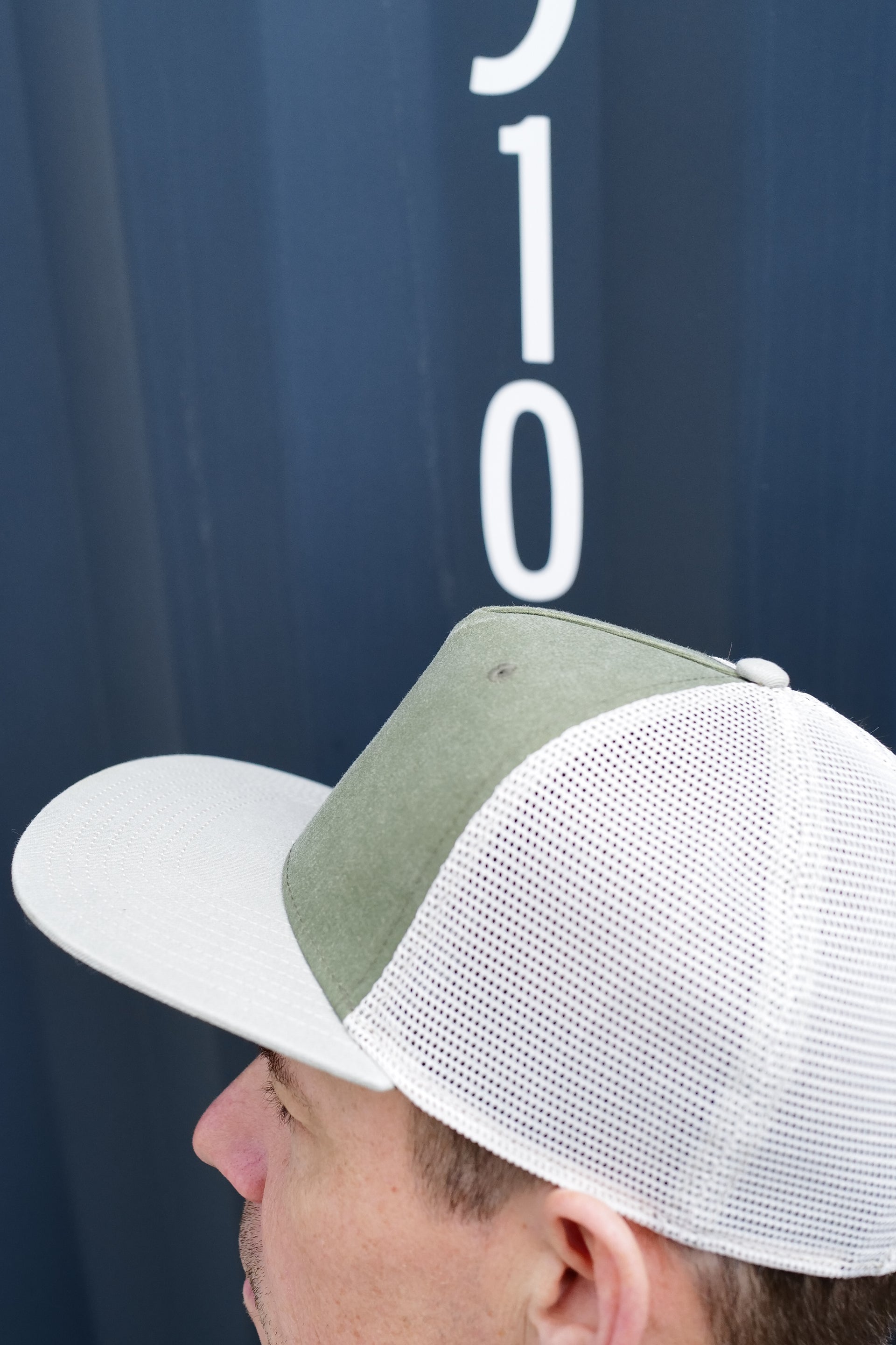 cap washed oliv